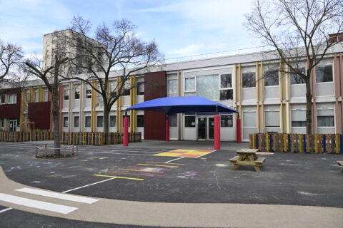 bâtiment de l'école maternelle Pierre-de-Coubertin à Villeneuve-la-Garenne.