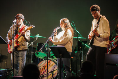 L'école de musique Claude-Debussy était en concert au Virtuoz Club de Villeneuve-la-Garenne - Agrandir l'image 4 sur 6, fenêtre modale
