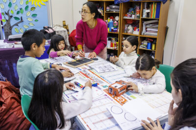 Atelier créatif pour la Nuit de la Lecture à la Bibliothèque Aimé-Césaire. - Agrandir l'image 2 sur 6, fenêtre modale