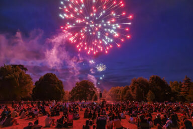 Feu d'artifice du 13 juillet de Villeneuve-la-Garenne.